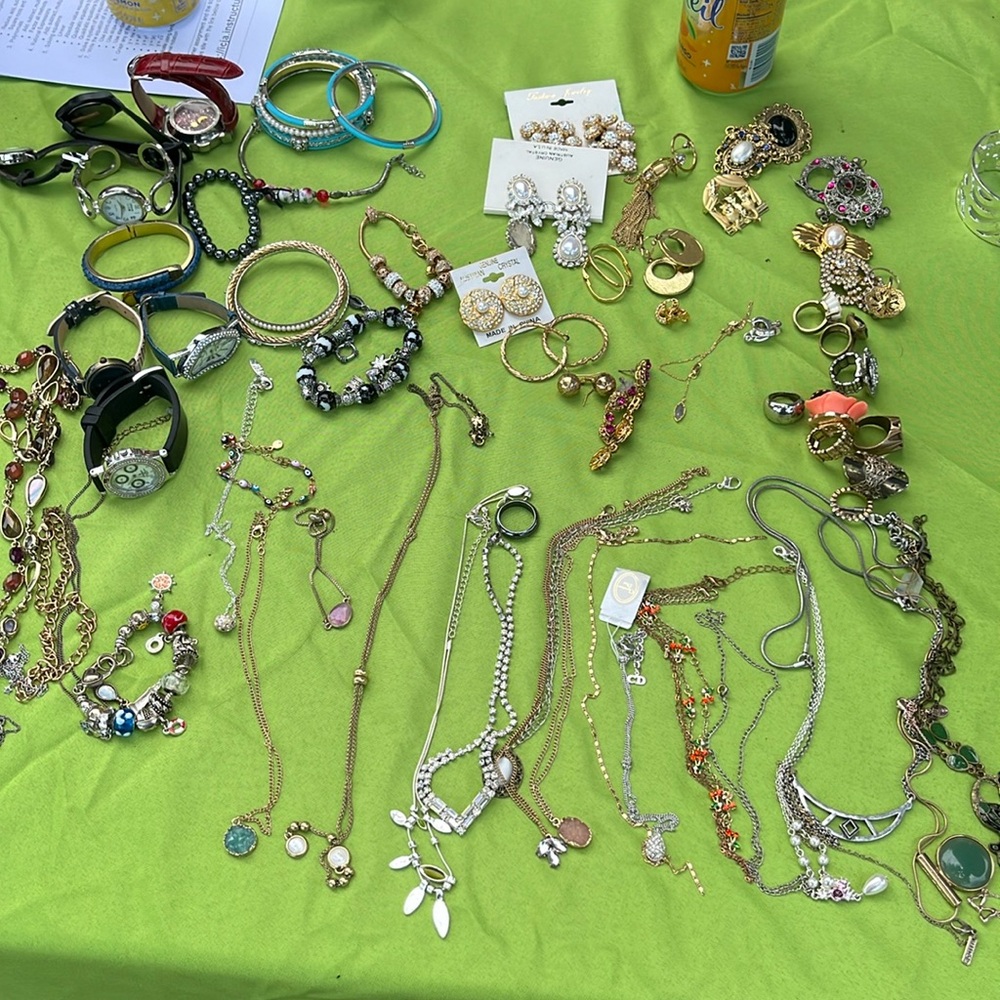 Random lot of Vintage secondhand jewelry mystery